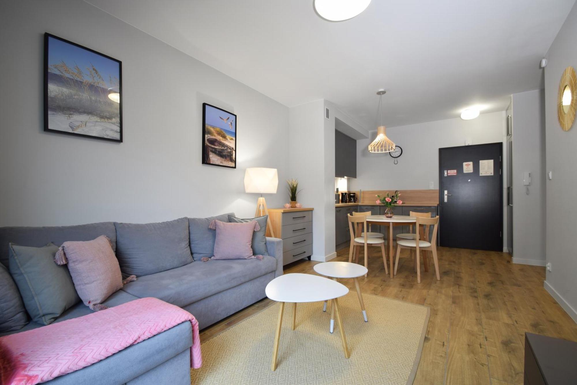 Rentplanet - Apartamenty Kolo Brzegu コウォブジェク エクステリア 写真