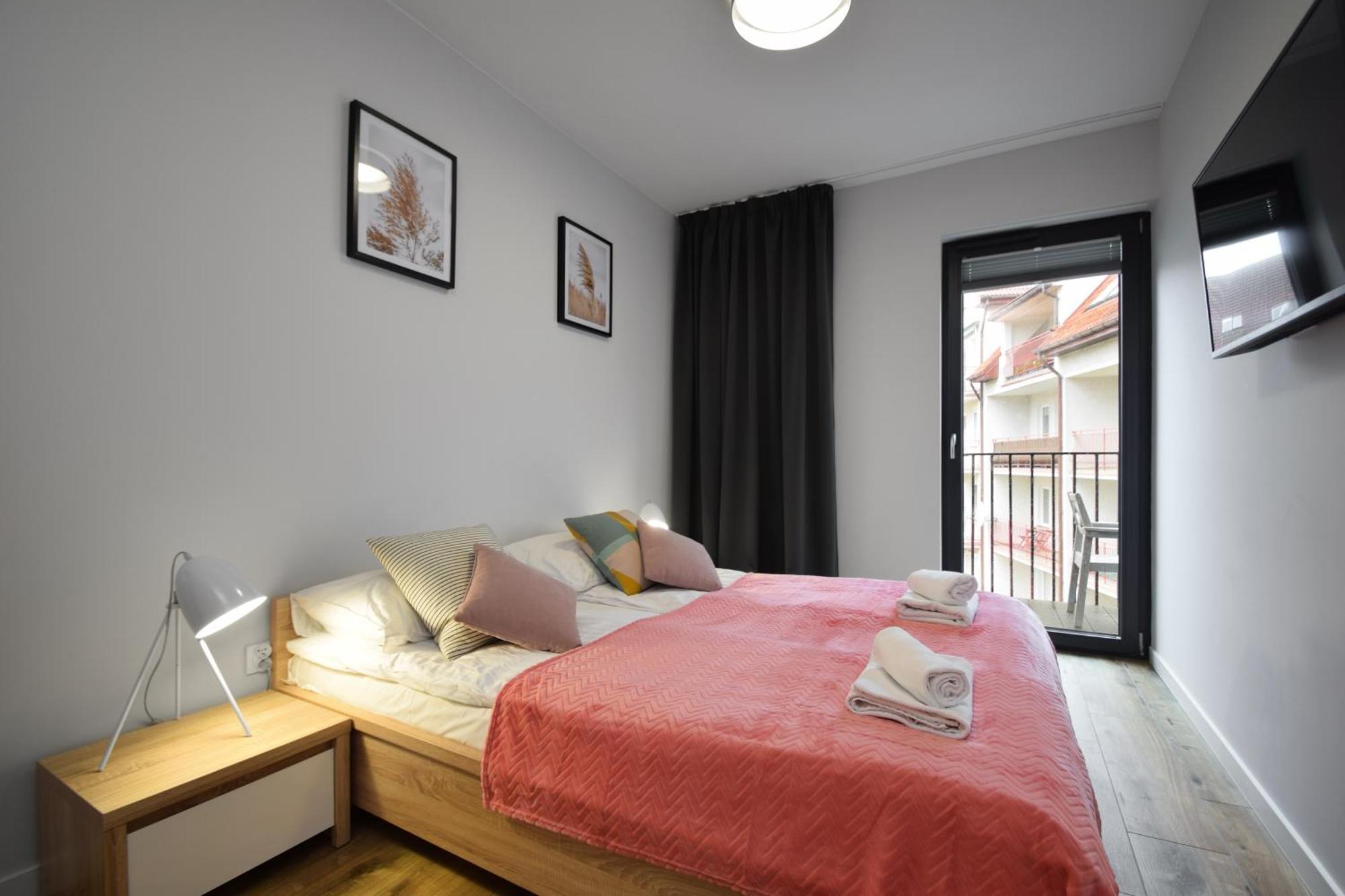 Rentplanet - Apartamenty Kolo Brzegu コウォブジェク エクステリア 写真